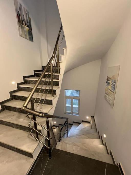 Cozy New Apartment Nearby Metro Athens Luaran gambar